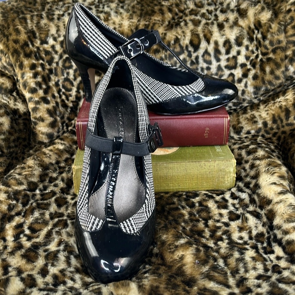 Joan & David Circa Black Patented Leather and Plaid Strap Pumps Size 6